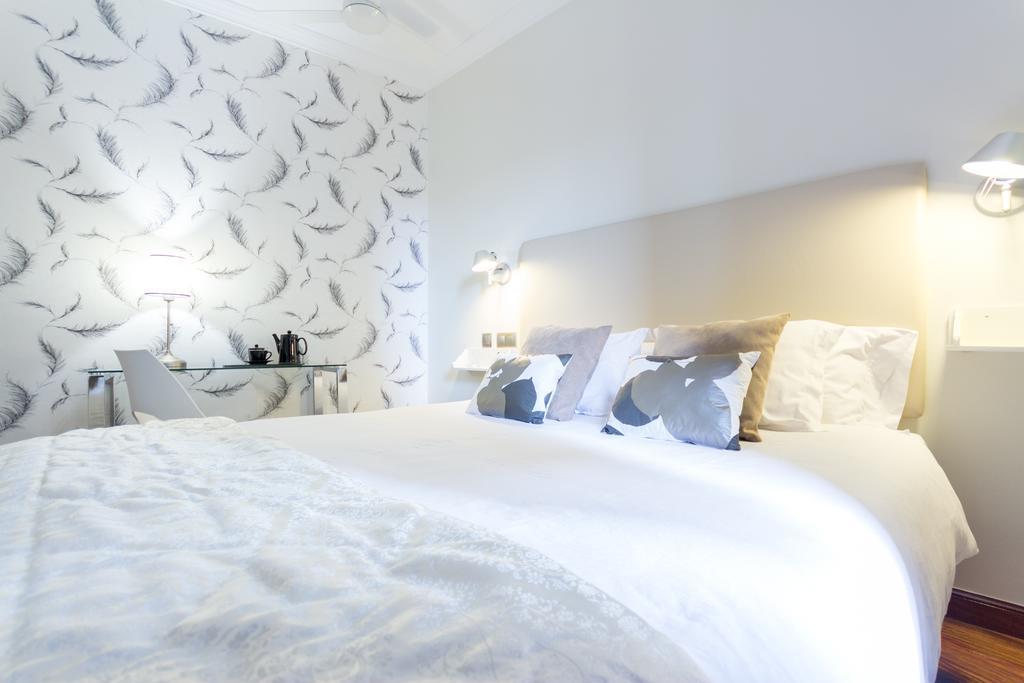 Cuatro Caminos Rooms Torrelavega Exterior photo